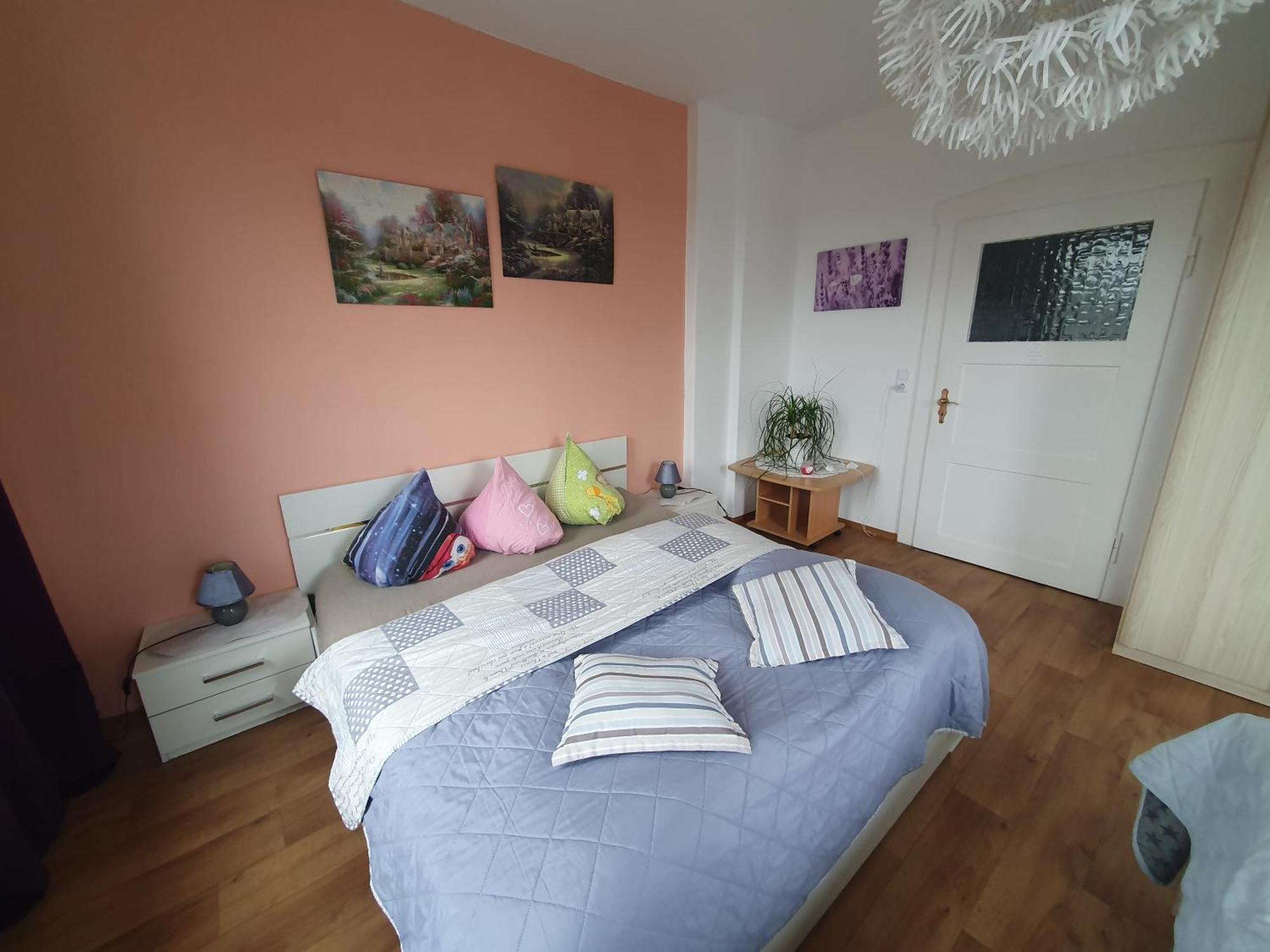 Familienfreundliche Ferienwohnung Erzgebirge Schneeberg  Buitenkant foto